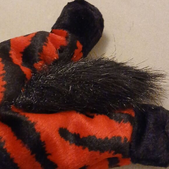 🩷Avon Full O' Beans Collectible Plushie, ZOE THE ZEBRA. Complete with Birthday - Picture 3 of 9